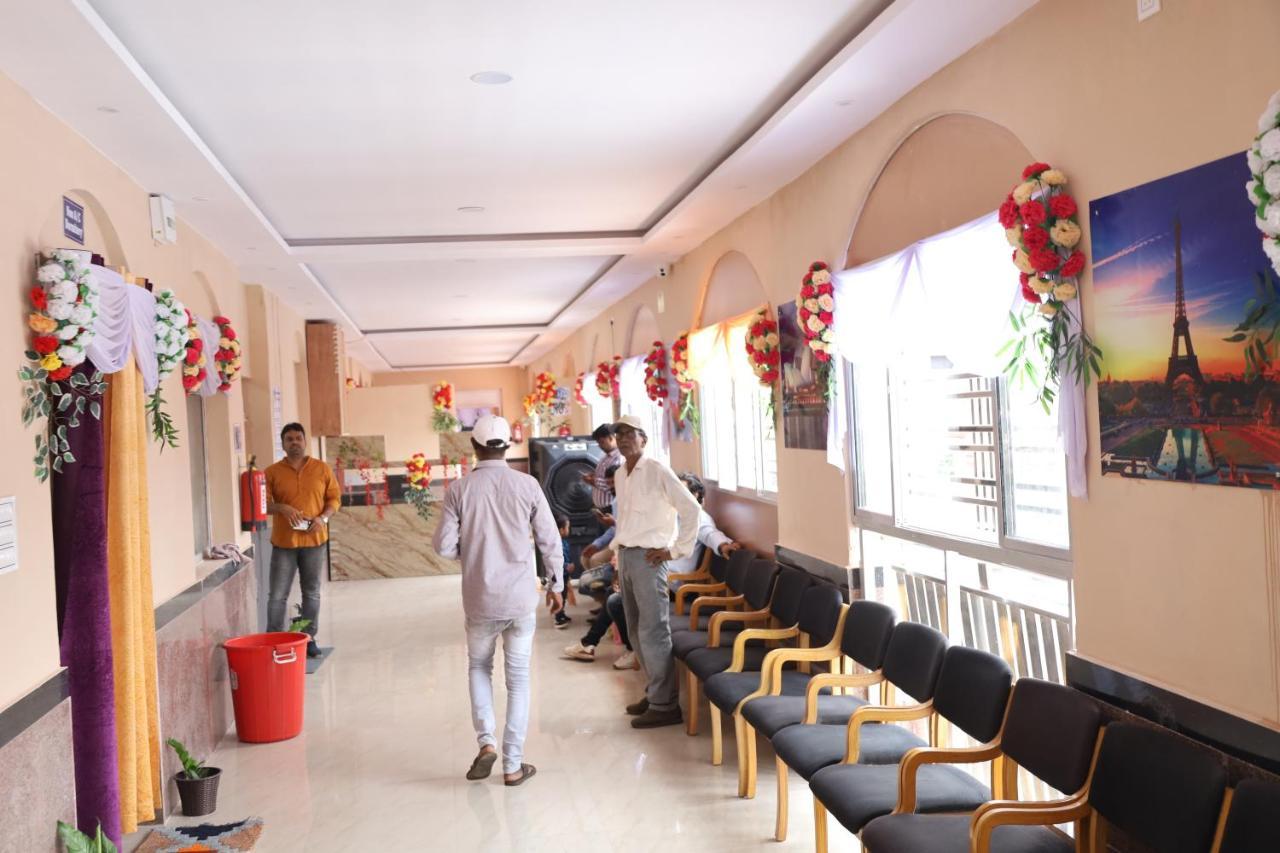 Rail Nest Hotel Kharagpur Luaran gambar
