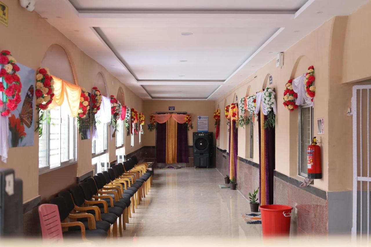 Rail Nest Hotel Kharagpur Luaran gambar