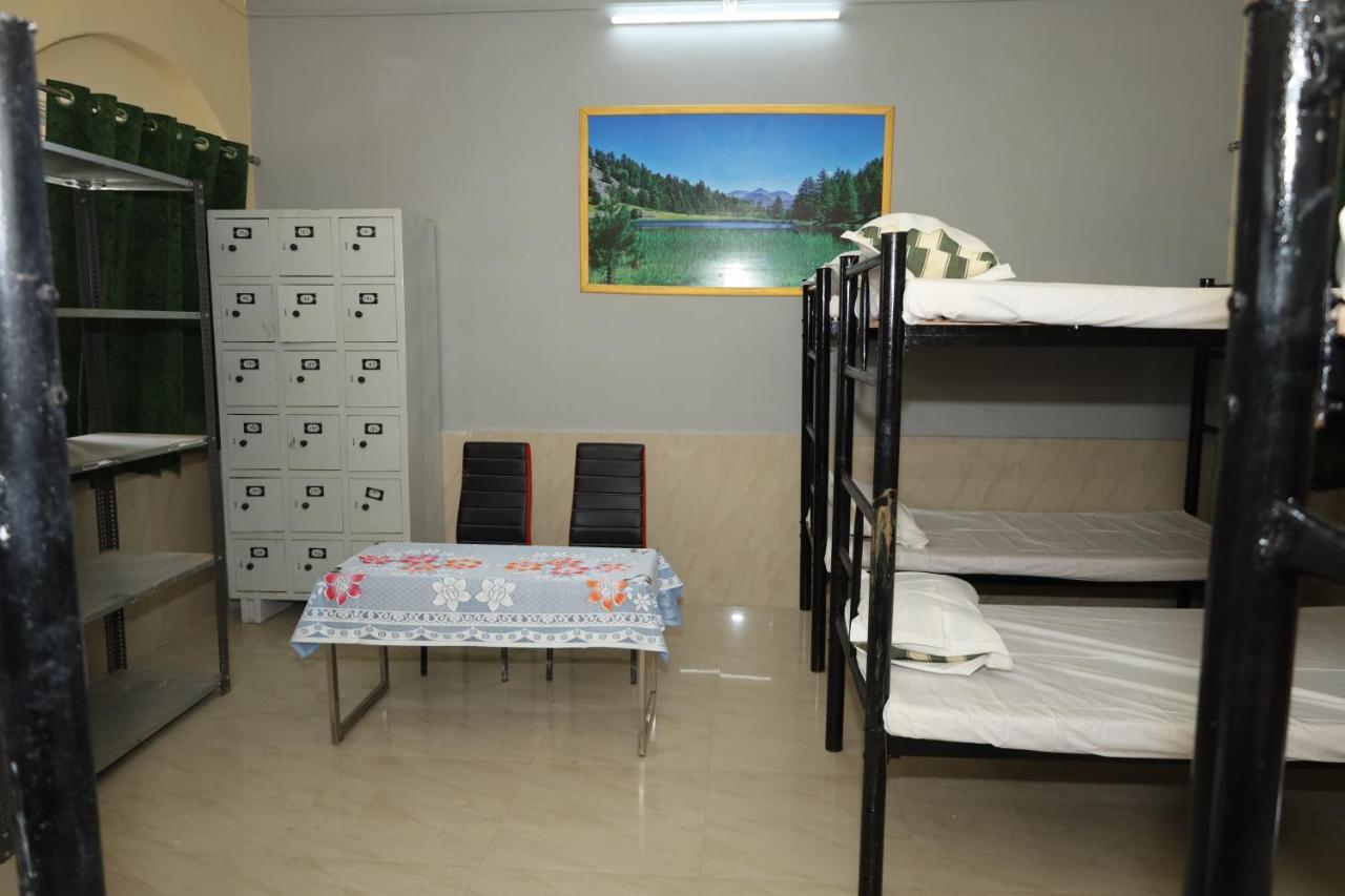 Rail Nest Hotel Kharagpur Luaran gambar